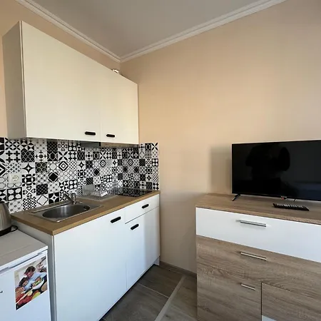 Vip Vision 409 Sunny Apartment